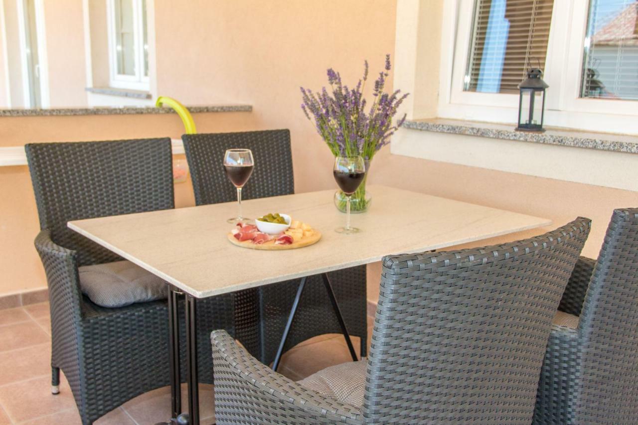 Apartmani Zoric Punat Extérieur photo
